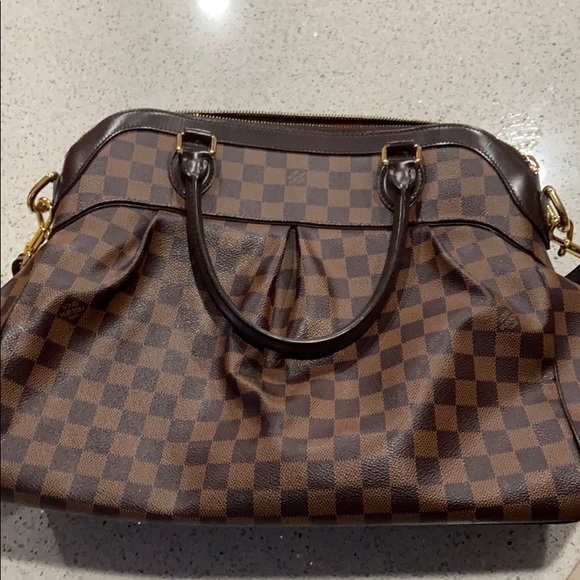 Authentic Louis Vuitton Handbag - Picture 1 of 7